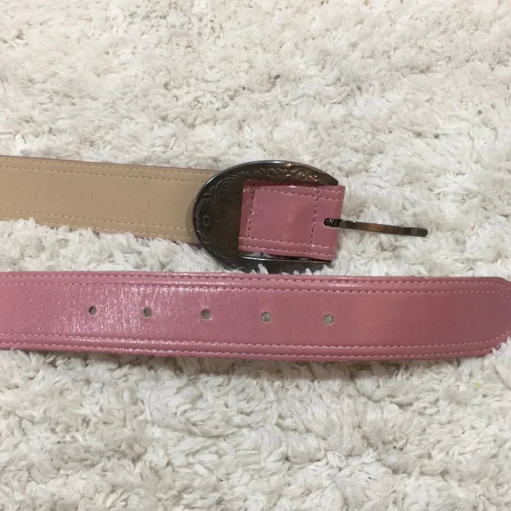 Avignon pink leather belt